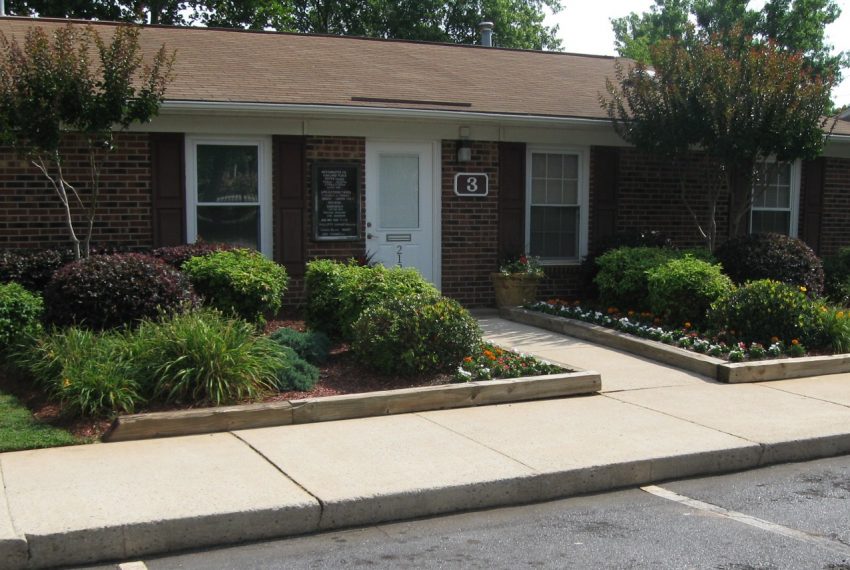 Oakland Place Apartments