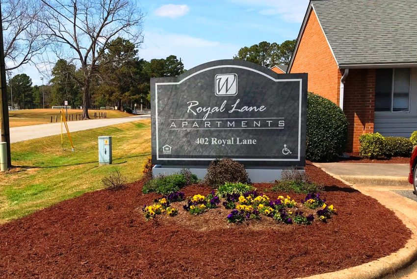 Royal Lane Sign